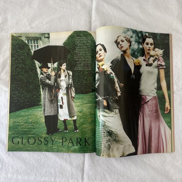 TATLER MAGAZINE - September 2002 - Picture 3 of 5